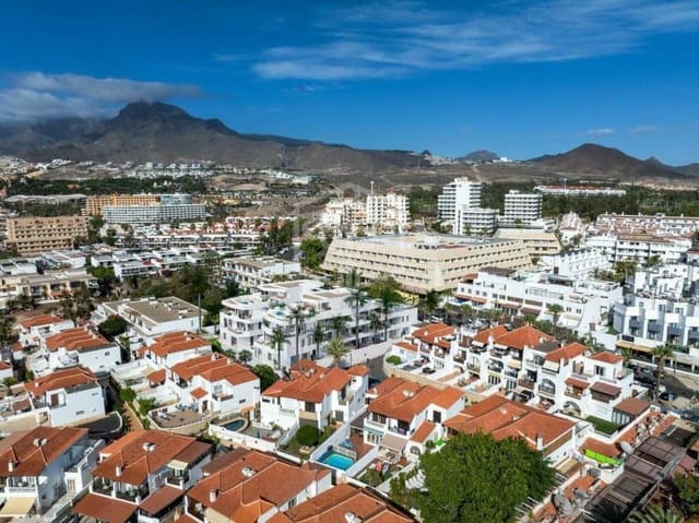 2 camera da letto Appartamento in vendita in Playa de las Americas, Arona con piscina garage - 920.550 € (Rif: 9803857)