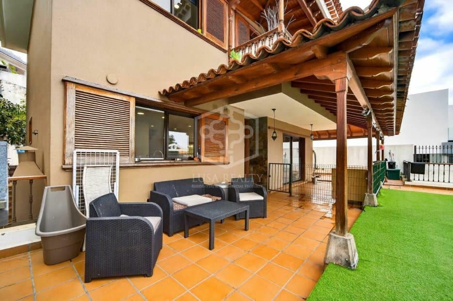3 quarto Moradia para venda em La Orotava com piscina garagem - 740 000 € (Ref: 9815383)