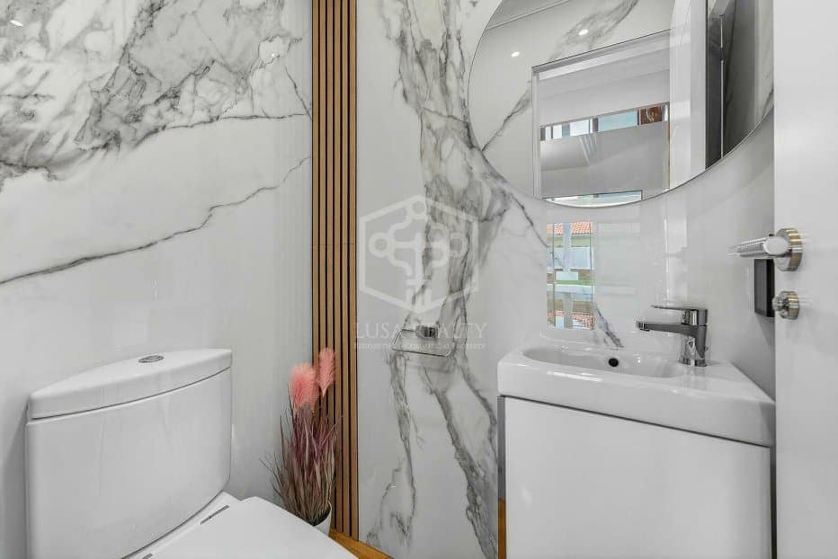 4 slaapkamer Villa te koop in Adeje met zwembad garage - € 3.500.000 (Ref: 9828161)