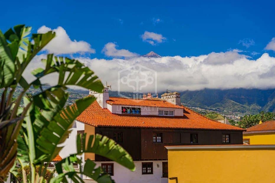 5 Zimmer Villa zu verkaufen in Puerto de la Cruz mit Garage - 1.900.000 € (Ref: 9861398)