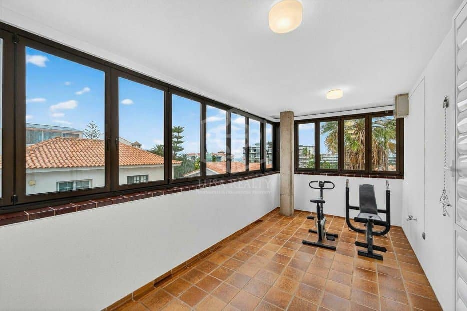 5 Zimmer Villa zu verkaufen in Puerto de la Cruz mit Garage - 1.900.000 € (Ref: 9861398)