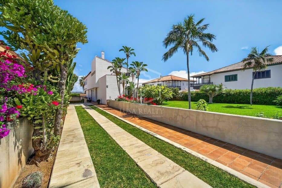 5 Zimmer Villa zu verkaufen in Puerto de la Cruz mit Garage - 1.900.000 € (Ref: 9861398)