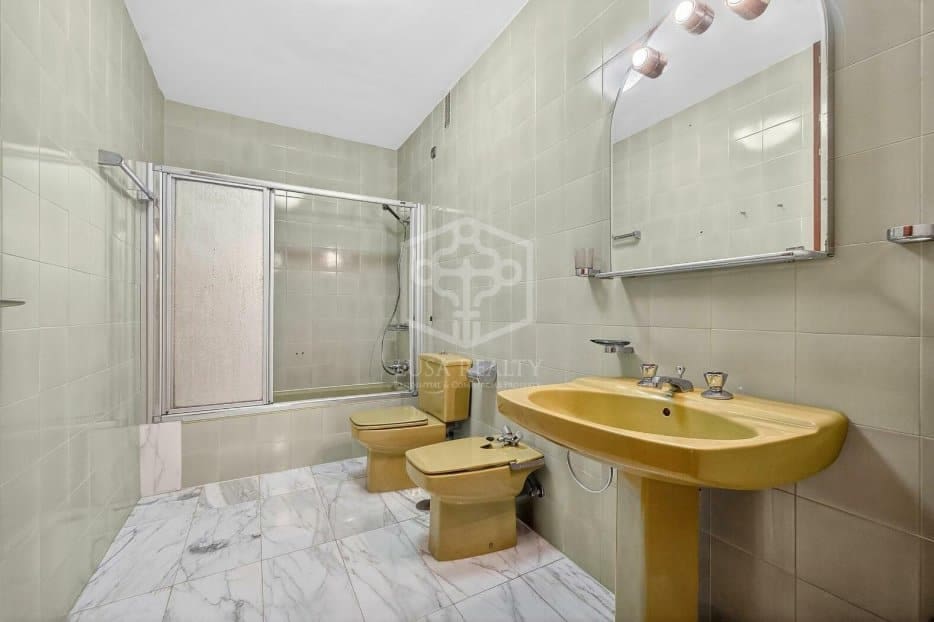 5 bedroom Villa for sale in Puerto de la Cruz with garage - € 1,900,000 (Ref: 9861398)