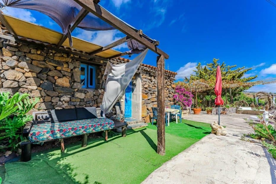 13 slaapkamer Commercieel te koop in San Miguel de Abona met zwembad - € 1.500.000 (Ref: 9861399)