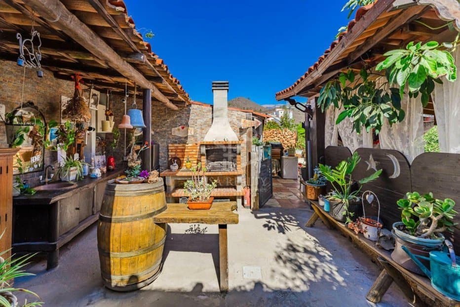 13 slaapkamer Commercieel te koop in San Miguel de Abona met zwembad - € 1.500.000 (Ref: 9861399)