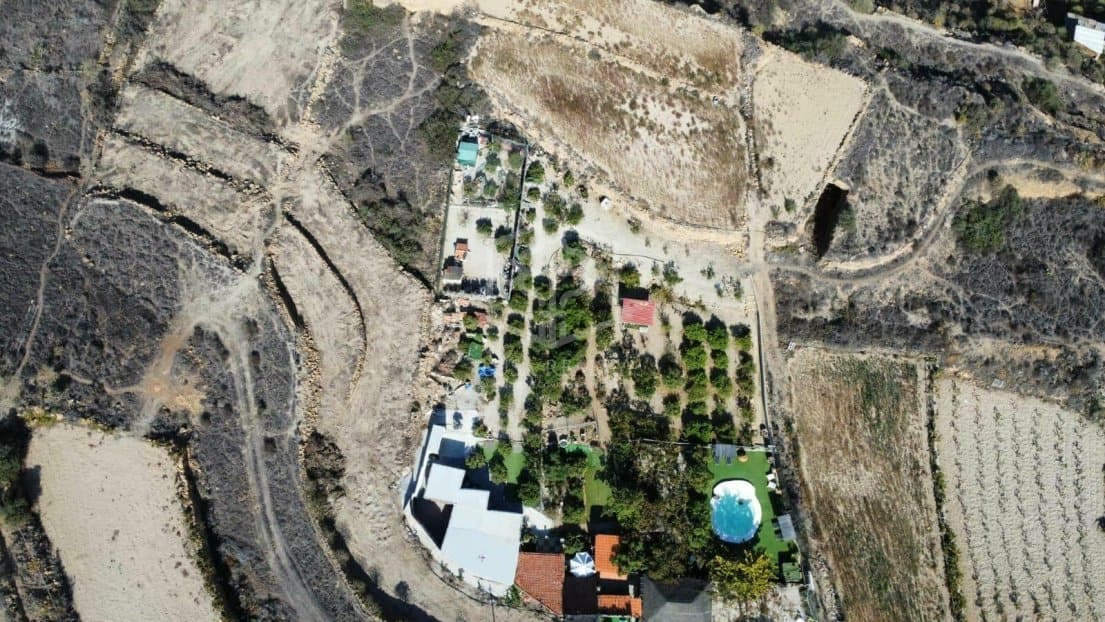 13 slaapkamer Commercieel te koop in San Miguel de Abona met zwembad - € 1.500.000 (Ref: 9861399)