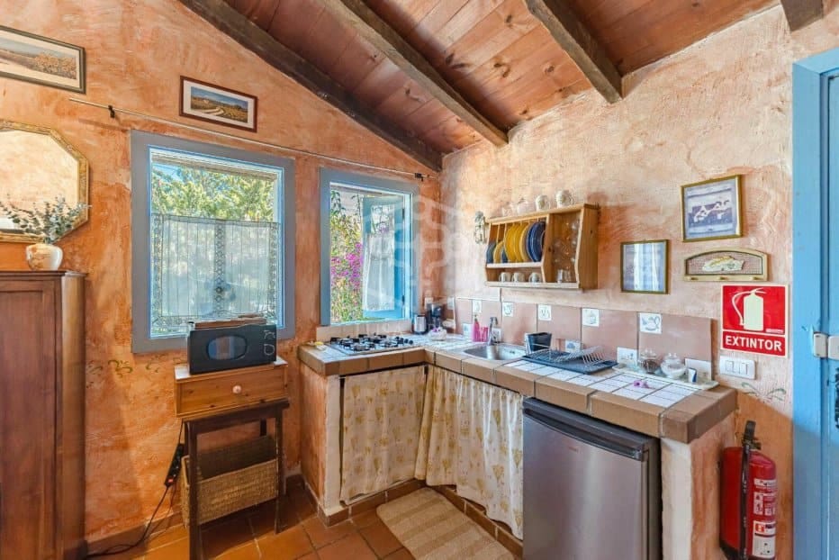 13 slaapkamer Commercieel te koop in San Miguel de Abona met zwembad - € 1.500.000 (Ref: 9861399)