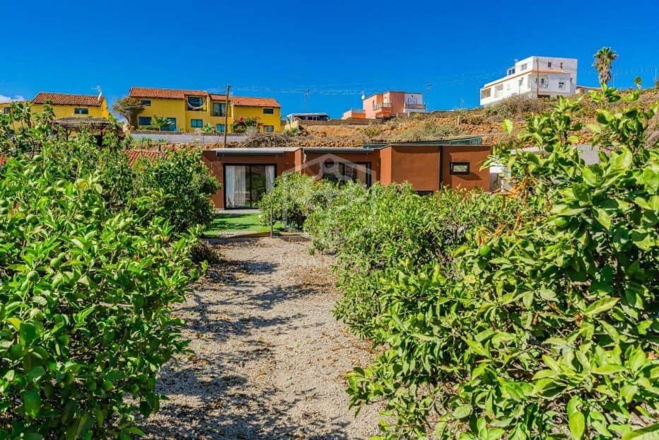 13 slaapkamer Commercieel te koop in San Miguel de Abona met zwembad - € 1.500.000 (Ref: 9861399)