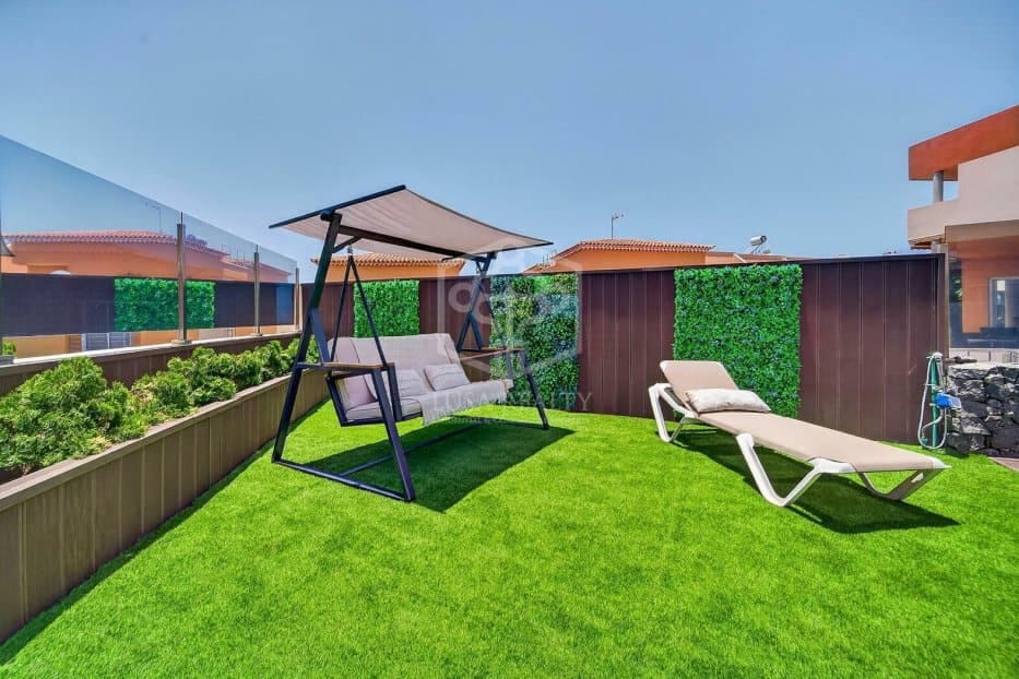 Chalet de 4 habitaciones en Santiago del Teide en venta con piscina garaje - 1.055.555 € (Ref: 9872849)