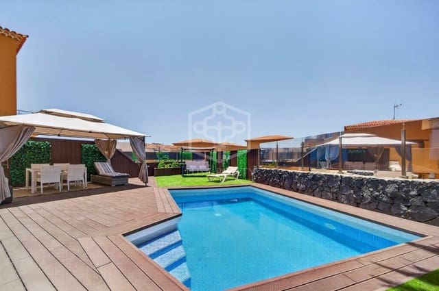 Chalet de 4 habitaciones en Puerto Santiago, Santiago del Teide en venta con piscina garaje - 1.055.555 € (Ref: 9872849)