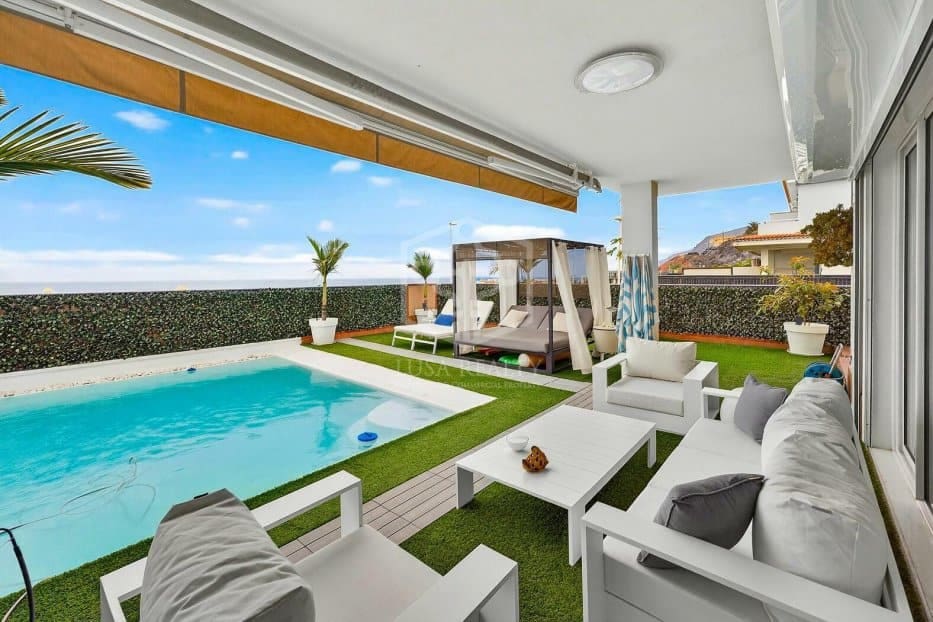 4 slaapkamer Huis te koop in Santiago del Teide met zwembad garage - € 940.000 (Ref: 9889631)