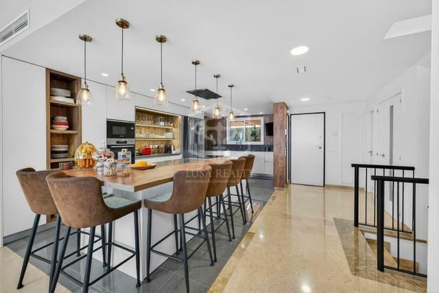 4 slaapkamer Huis te koop in Puerto Santiago, Santiago del Teide - € 940.000 (Ref: 9889631)