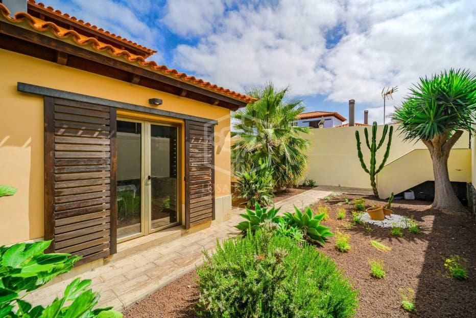 3 sovrum Villa till salu i Tacoronte med pool garage - 780 000 € (Ref: 9889632)