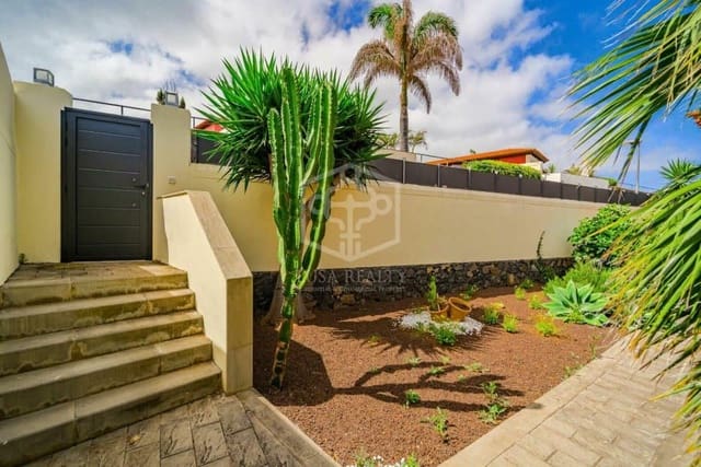 3 sovrum Villa till salu i Tacoronte med pool garage - 780 000 € (Ref: 9889632)