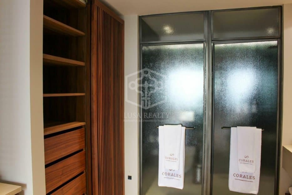 2 chambre Villa/Maison à vendre à Adeje avec piscine - 1 125 000 € (Ref: 9919196)