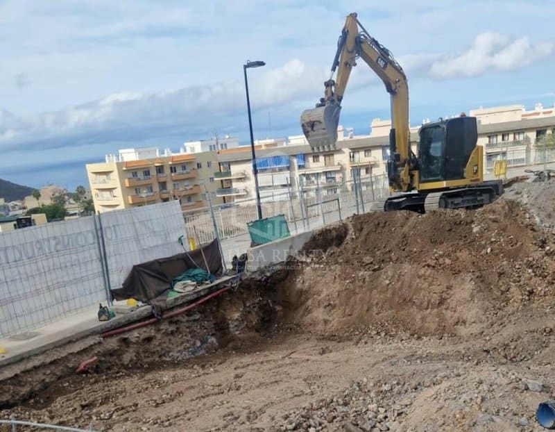 Erhverv til salg i Adeje med garage - € 1.500.000 (Ref: 9945009)