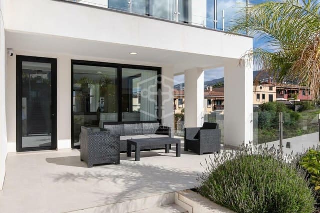3 makuuhuone Omakotitalo myytävänä paikassa Santa Ursula - 890 000 € (Ref: 9945010)
