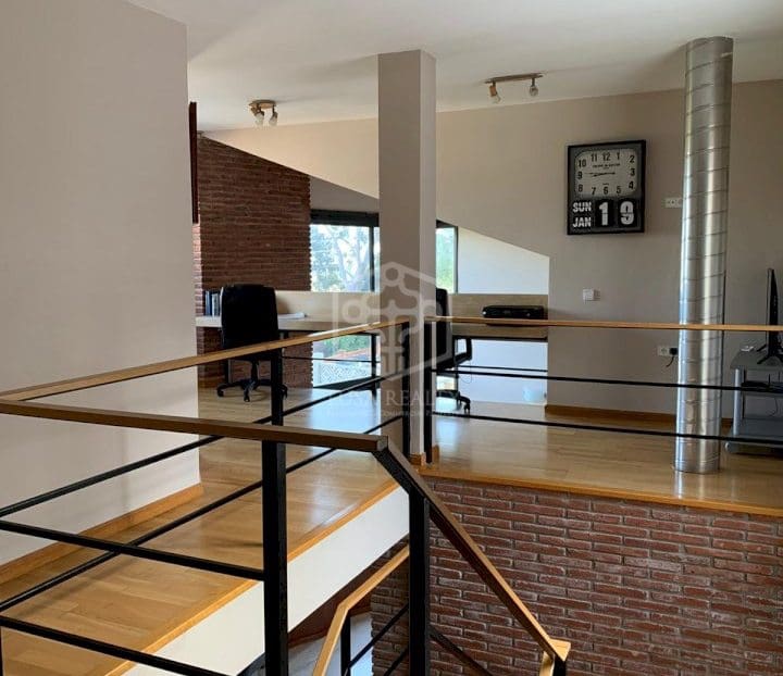 5 sypialnia Willa do wynajęcia w Castelldefels z basenem garażem - 4 900 € (Ref: 9950887)