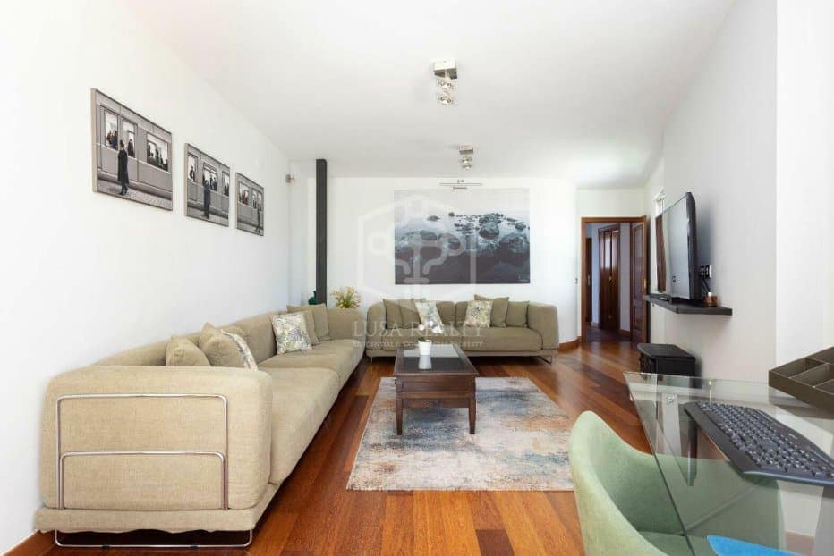 7 slaapkamer Villa te koop in Puerto de la Cruz met zwembad garage - € 1.800.000 (Ref: 9956690)