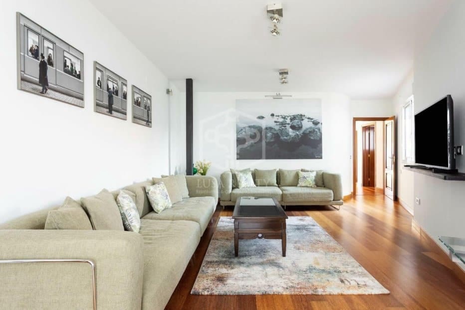 7 slaapkamer Villa te koop in Puerto de la Cruz met zwembad garage - € 1.800.000 (Ref: 9956690)