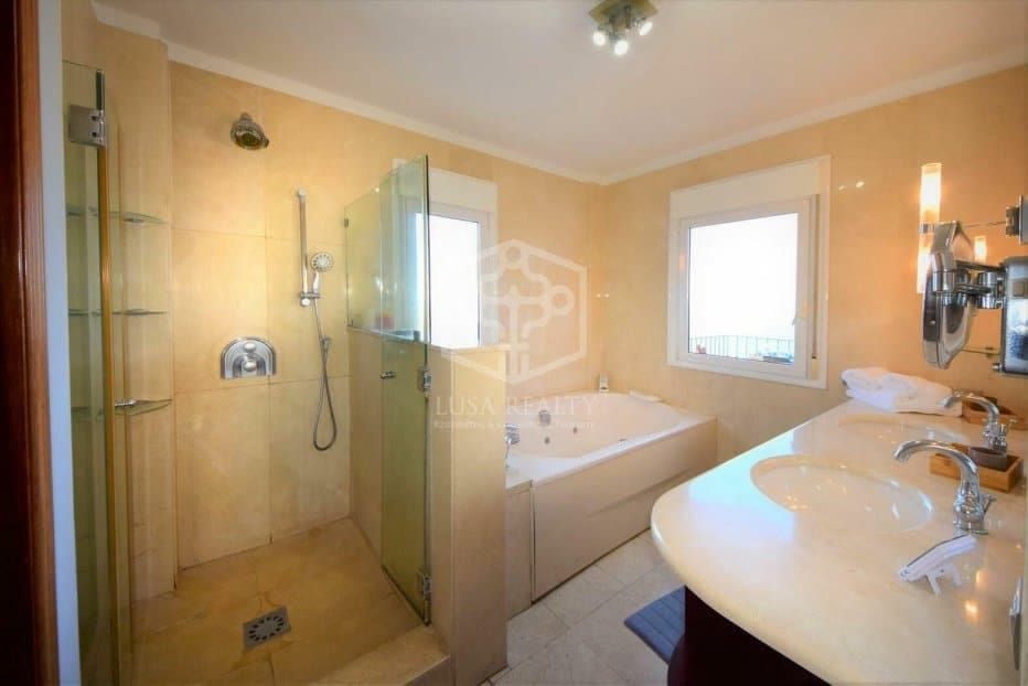 7 slaapkamer Villa te koop in Puerto de la Cruz met zwembad garage - € 1.800.000 (Ref: 9956690)