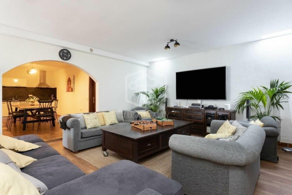 7 slaapkamer Villa te koop in Puerto de la Cruz met zwembad garage - € 1.800.000 (Ref: 9956690)