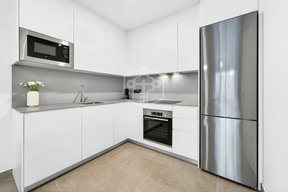 2 sypialnia Apartament na sprzedaż w Adeje z basenem garażem - 730 000 € (Ref: 9972533)