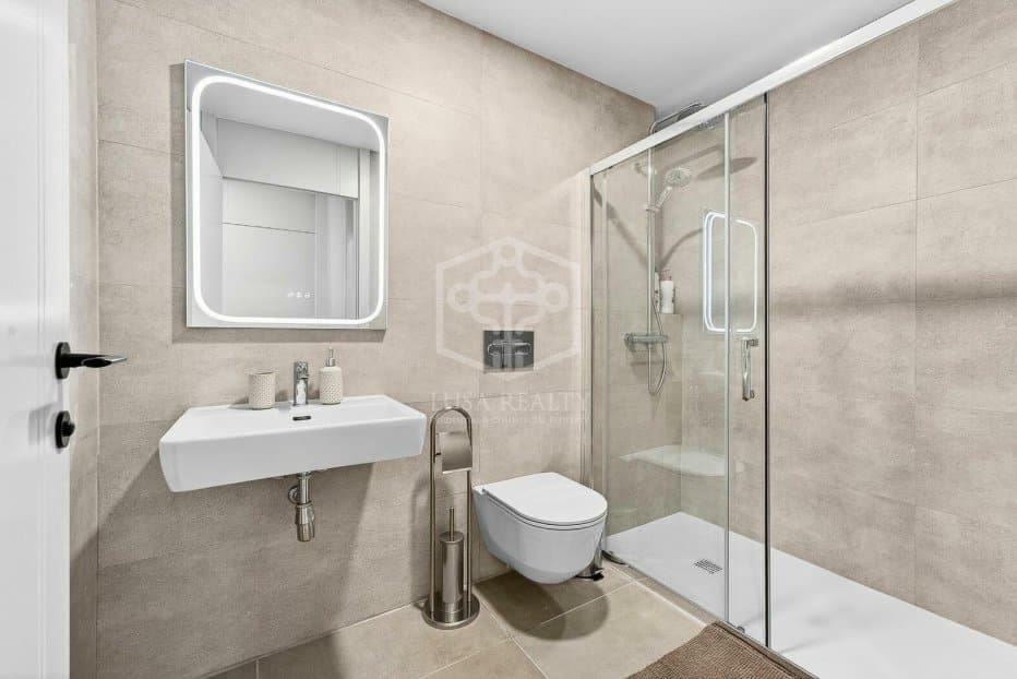 2 sypialnia Apartament na sprzedaż w Adeje z basenem garażem - 730 000 € (Ref: 9972533)