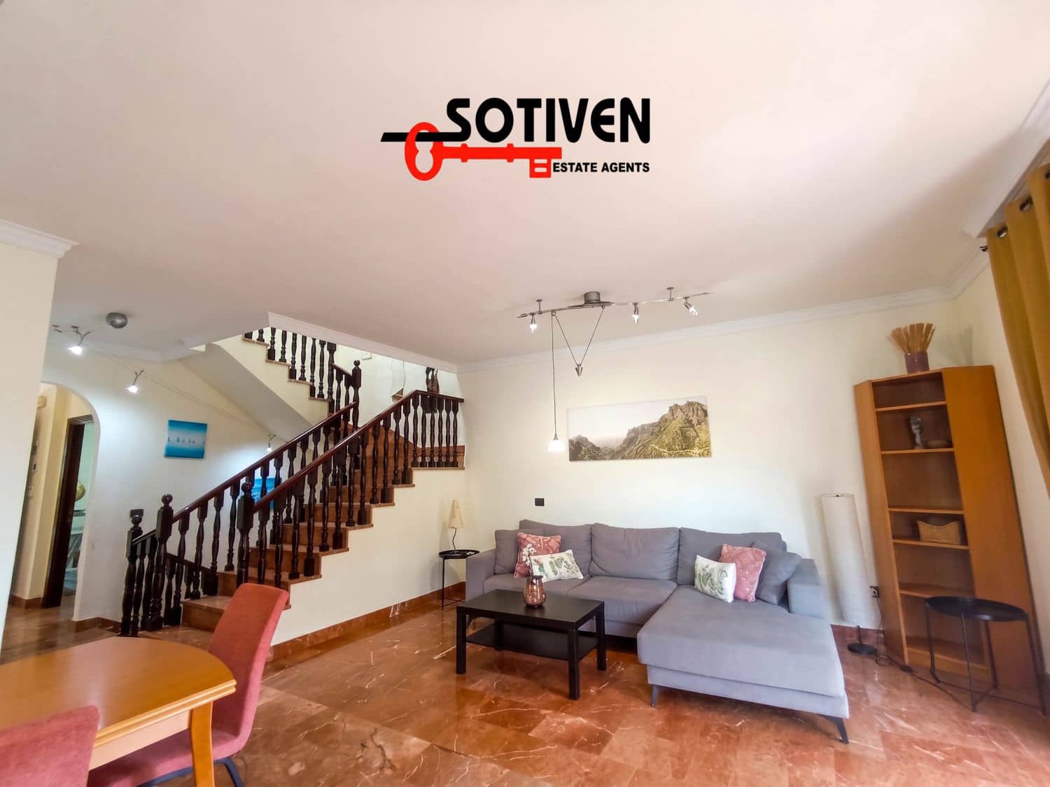 3 soverom Kjedet enebolig til leie i Adeje med svømmebasseng - € 2 600 (Ref: 10011079)