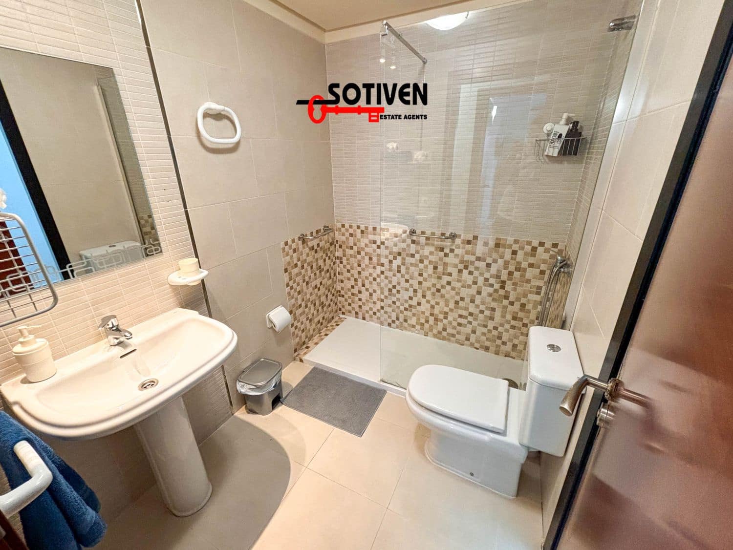 Appartement de 1 chambre à louer à Adeje avec piscine - 1 050 € (Ref: 10040702)