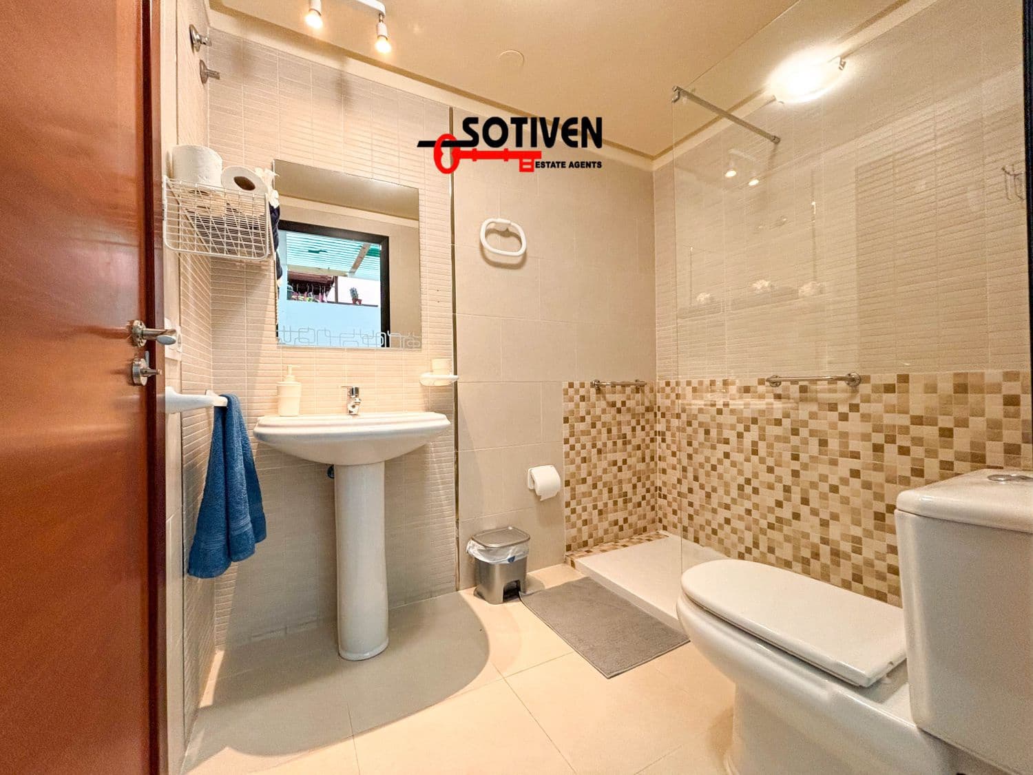 Appartement de 1 chambre à louer à Adeje avec piscine - 1 050 € (Ref: 10040702)