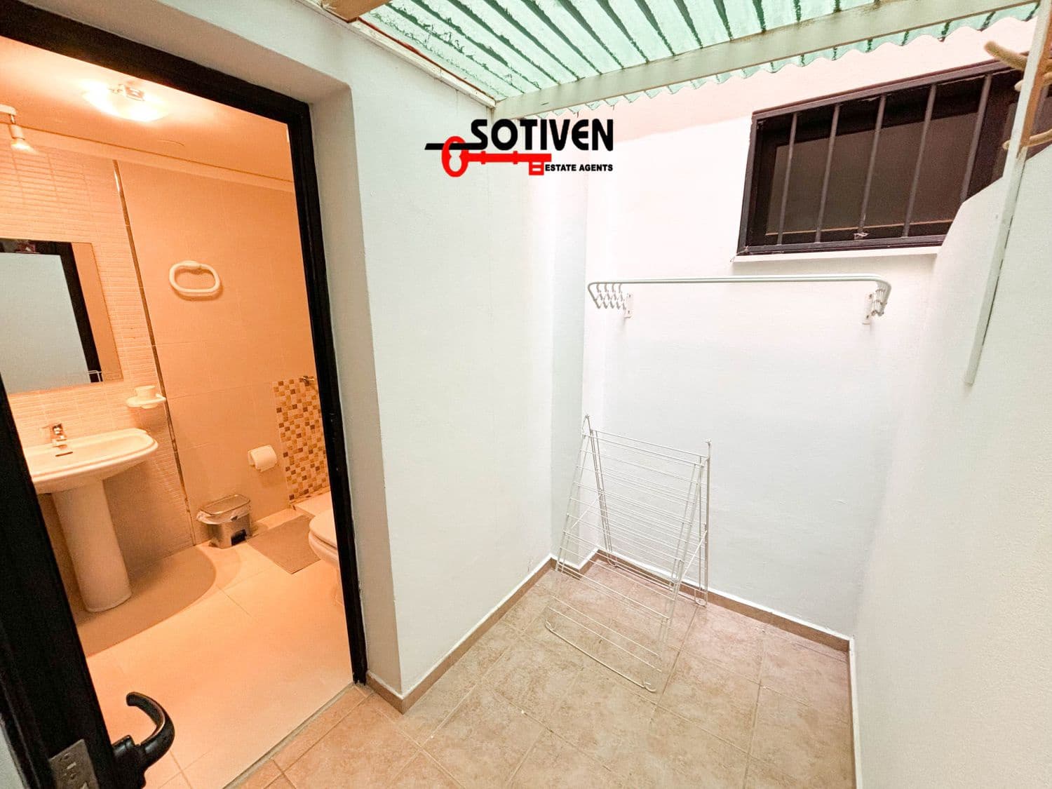 Appartement de 1 chambre à louer à Adeje avec piscine - 1 050 € (Ref: 10040702)