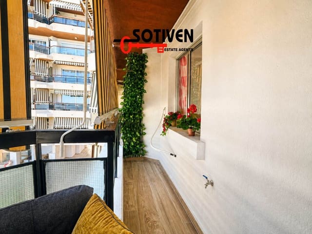1 Zimmer Apartment zu vermieten in Los Cristianos, Arona mit Pool - 1.600 € (Ref: 10061363)
