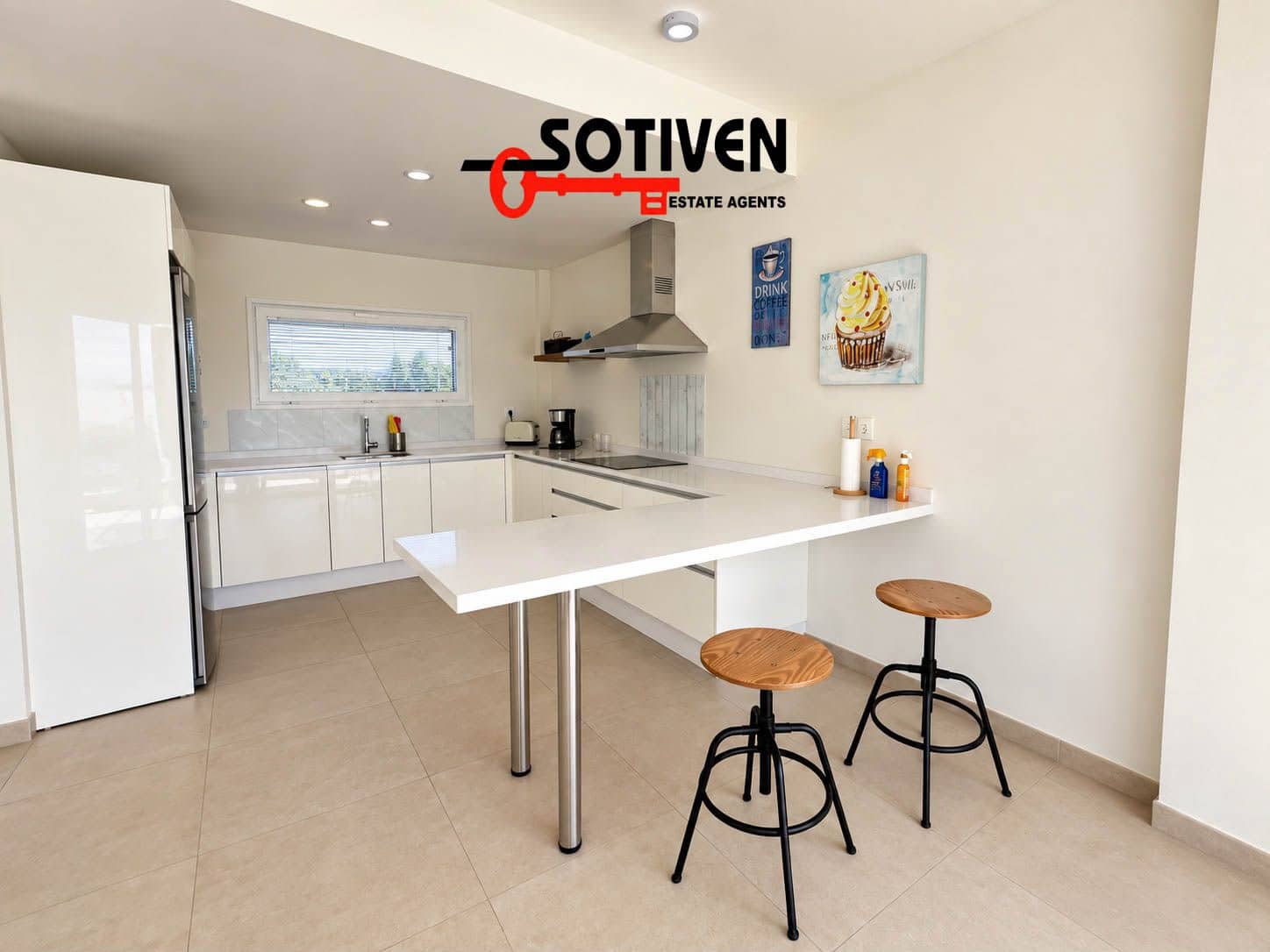 3 sypialnia Willa do wynajęcia w Playa Paraiso z basenem garażem - 5 000 € (Ref: 10099753)