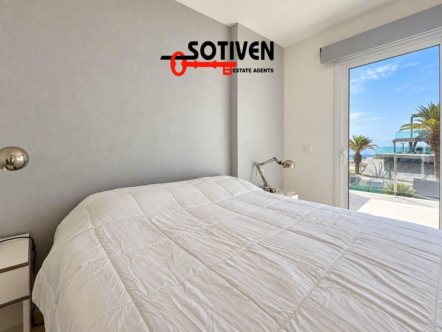 3 sypialnia Willa do wynajęcia w Playa Paraiso z basenem garażem - 5 000 € (Ref: 10099753)