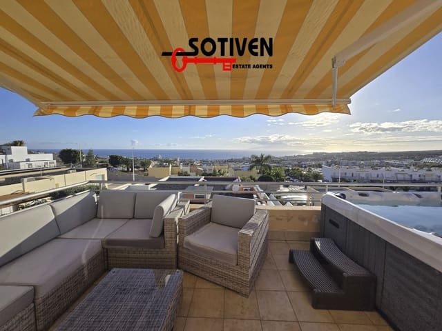 3 quarto Moradia para arrendar em Costa Adeje, Adeje com piscina garagem - 4 600 € (Ref: 10118846)