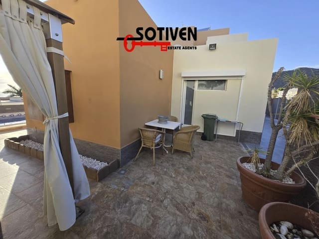 3 quarto Moradia para arrendar em Costa Adeje, Adeje com piscina garagem - 4 600 € (Ref: 10118846)