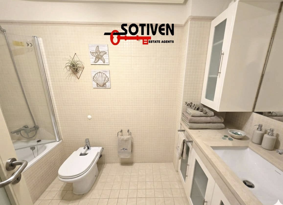 Ático de 2 habitaciones en Los Gigantes en venta con piscina garaje - 670.000 € (Ref: 10118848)