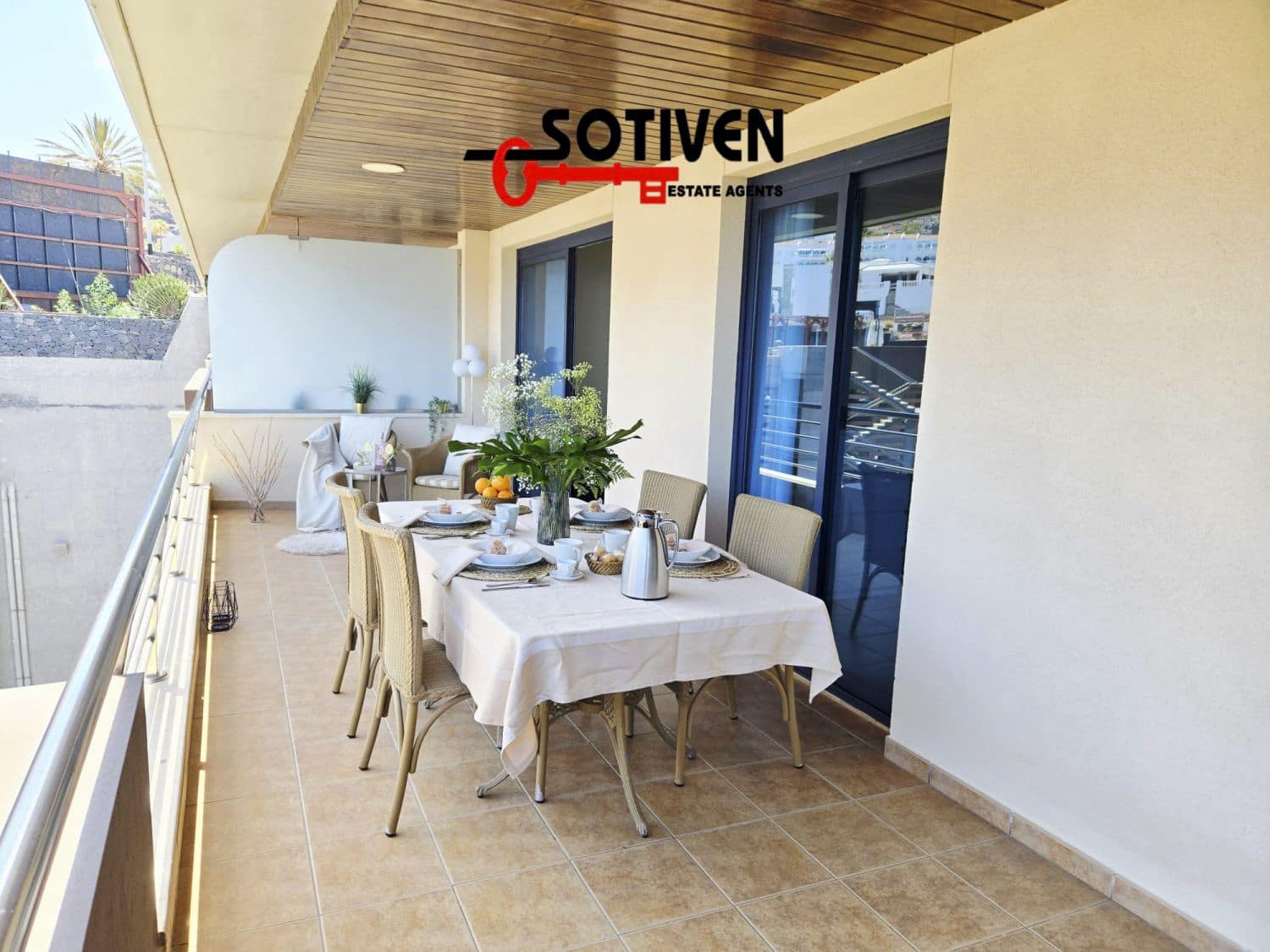 Ático de 2 habitaciones en Los Gigantes en venta con piscina garaje - 670.000 € (Ref: 10118848)