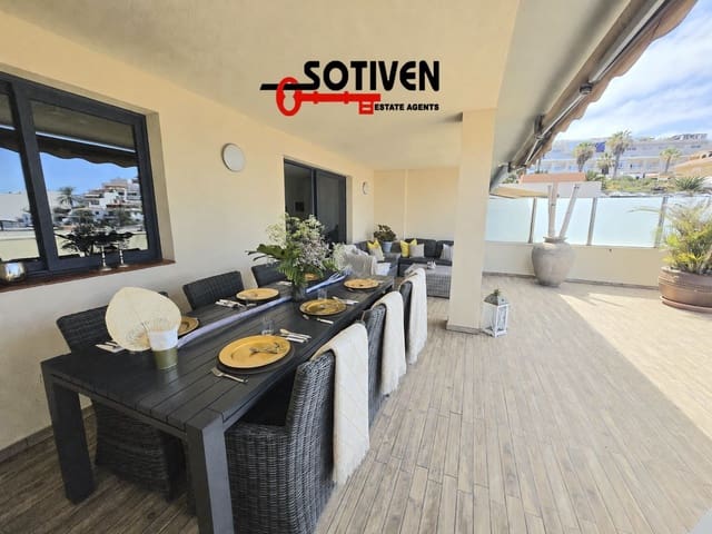 Ático de 2 habitaciones en Los Gigantes, Santiago del Teide en venta con piscina garaje - 670.000 € (Ref: 10118848)