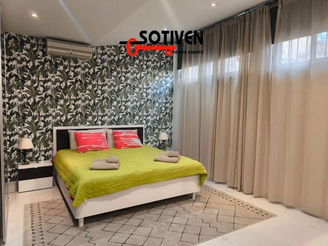 3 bedroom Semi-detached Villa for sale in El Madroñal, Adeje with pool garage - € 770,000 (Ref: 10139304)
