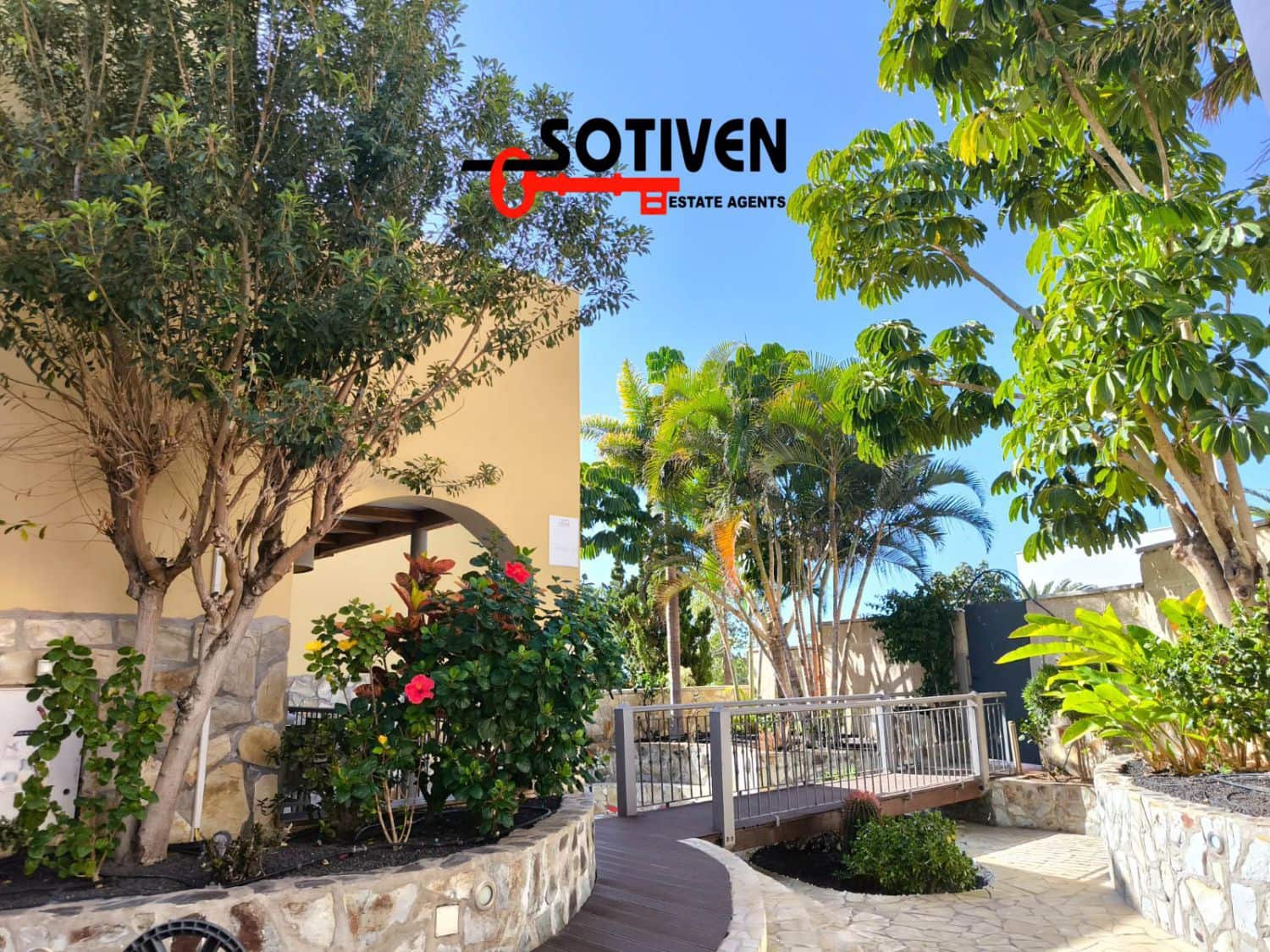 3 bedroom Semi-detached Villa for sale in El Madronal with pool garage - € 770,000 (Ref: 10139304)