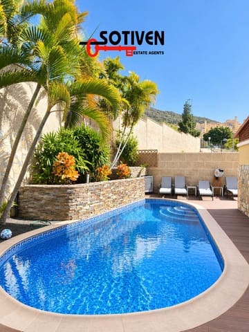 3 Zimmer Doppelhaus zu verkaufen in El Madroñal, Adeje mit Pool Garage - 770.000 € (Ref: 10139304)