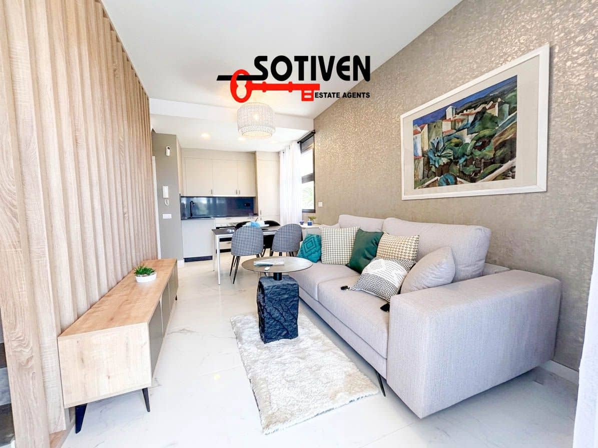 3 soveværelse Rækkehus til salg i Playa San Juan med garage - € 584.500 (Ref: 10141766)