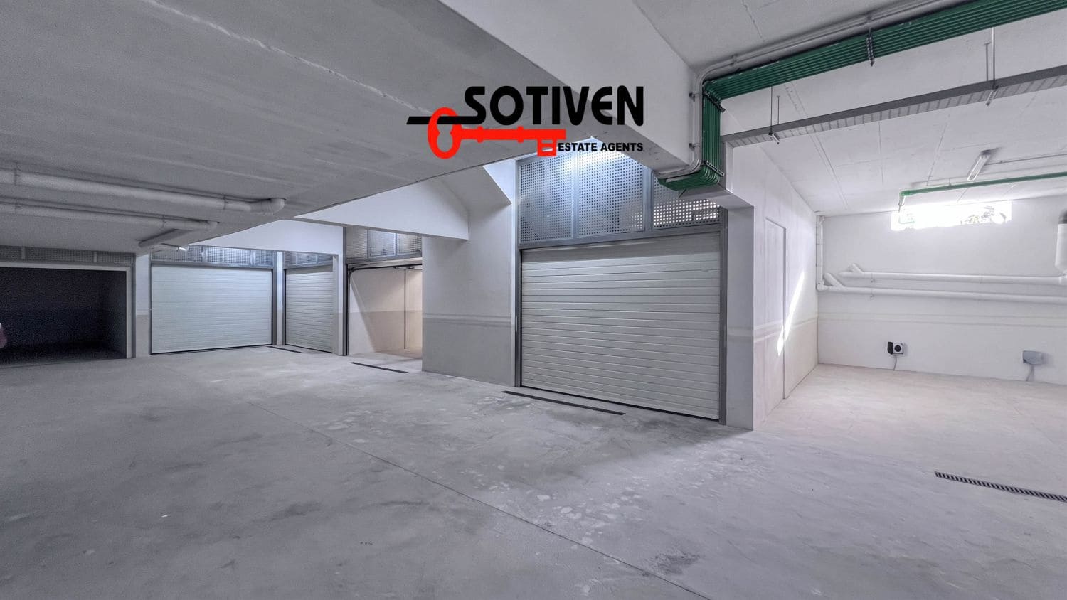 3 soveværelse Rækkehus til salg i Playa San Juan med garage - € 584.500 (Ref: 10141766)