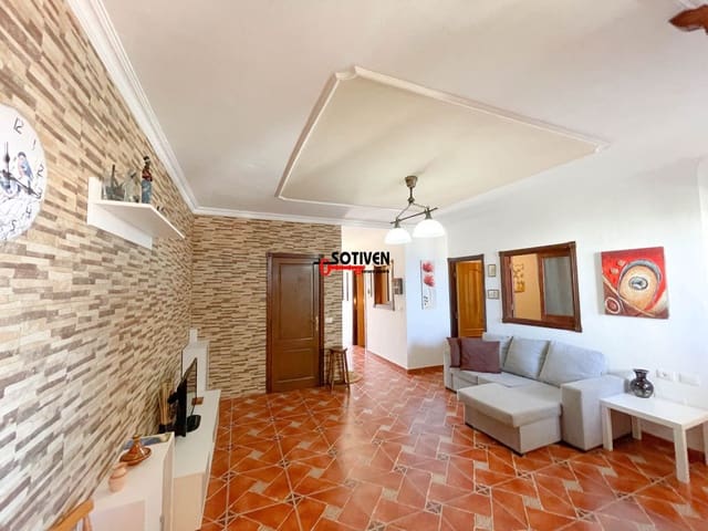 3 bedroom Apartment for rent in Alcala, Guía de Isora - € 1,800 (Ref: 10146347)