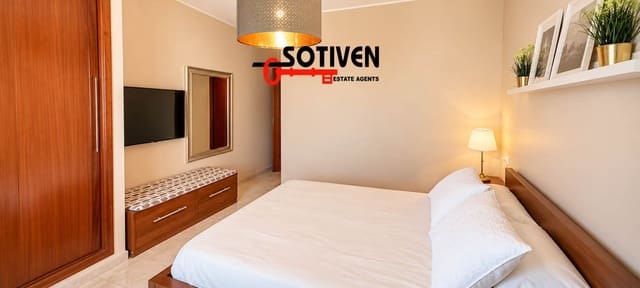 3 Zimmer Apartment zu verkaufen in El Medano, Granadilla de Abona mit Pool Garage - 350.000 € (Ref: 10146348)