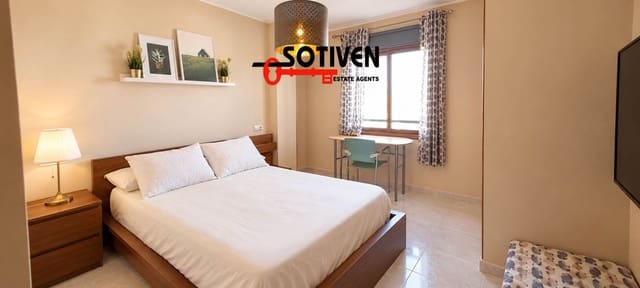 3 Zimmer Apartment zu verkaufen in El Medano, Granadilla de Abona mit Pool Garage - 350.000 € (Ref: 10146348)