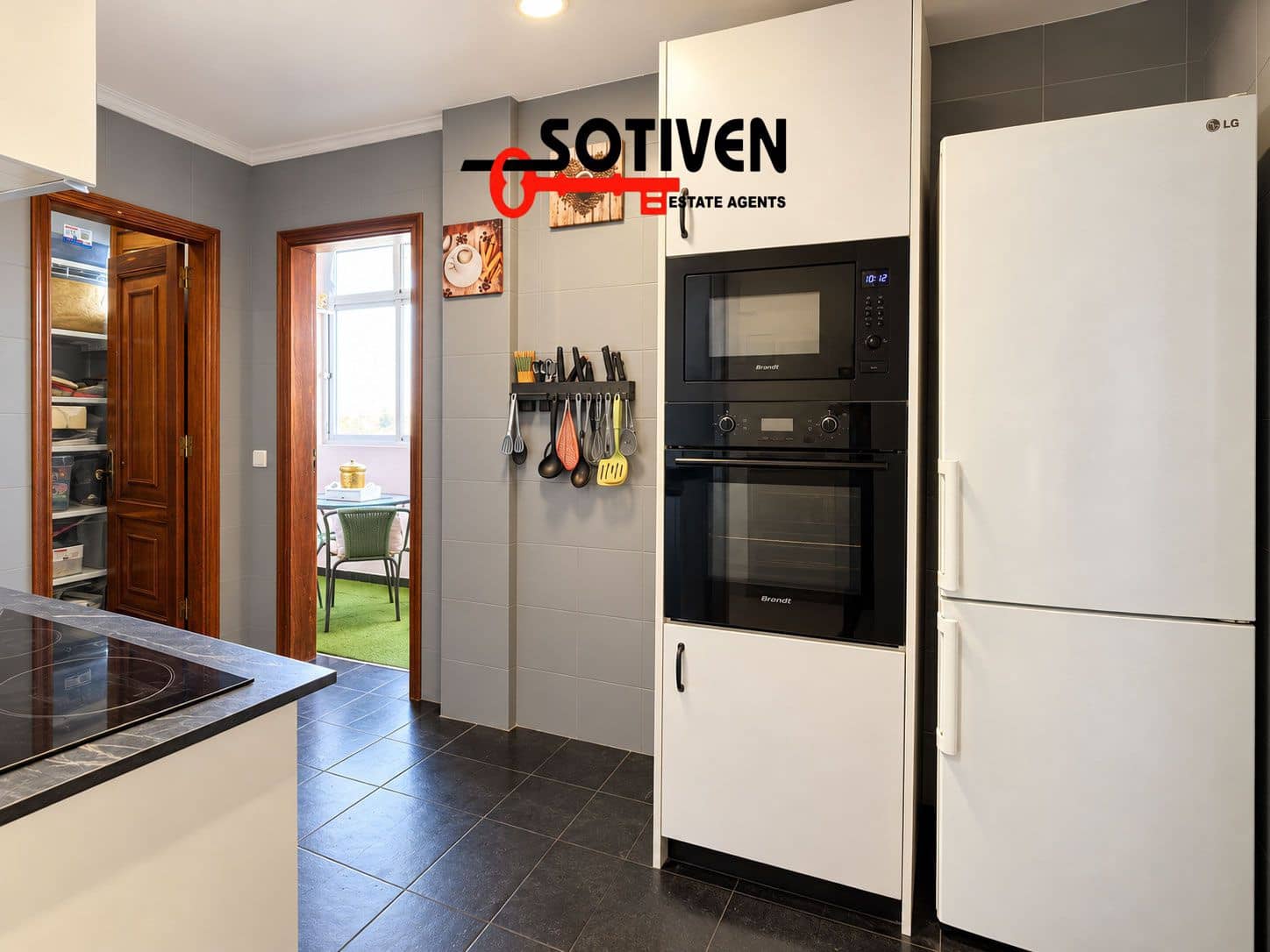 4 bedroom Apartment for sale in Adeje - € 298,000 (Ref: 10161061)