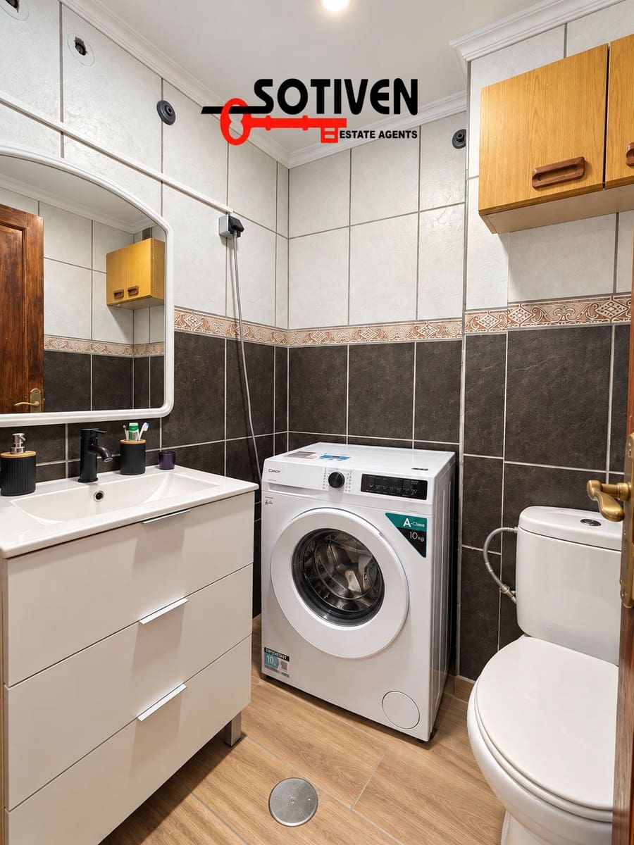 4 bedroom Apartment for sale in Adeje - € 298,000 (Ref: 10161061)